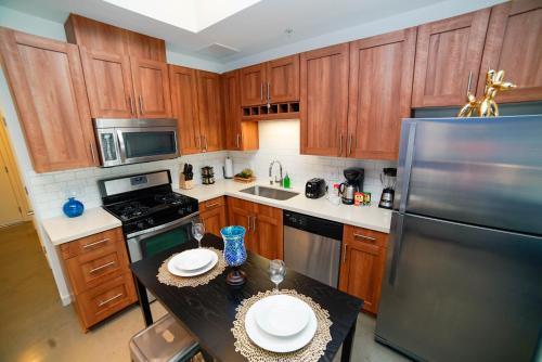 Beautiful Downtown Apartment