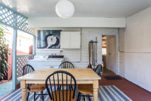 2033 Echo Park Avenue Home