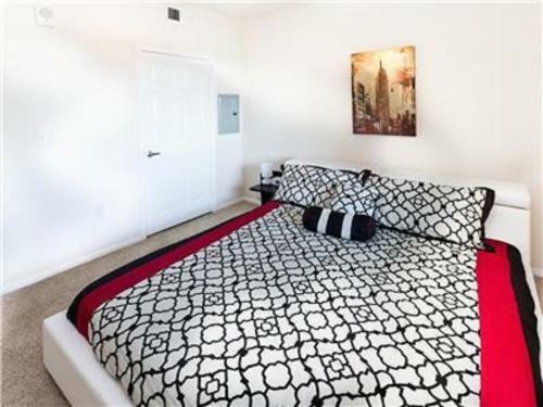 Hollywood And Sunset Furnished Apartments