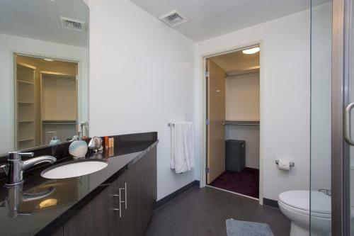 Hollywood And Sunset Furnished Apartments