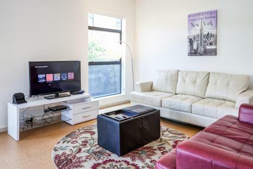 Hollywood And Sunset Furnished Apartments