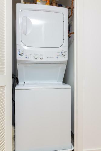 Hollywood And Sunset Furnished Apartments