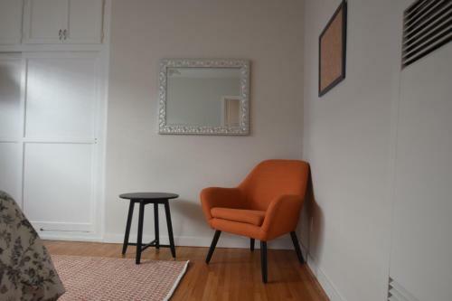 Boutique Fairfax Apartment