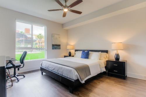 Apartamento Runway Large 2 Bedroom B214