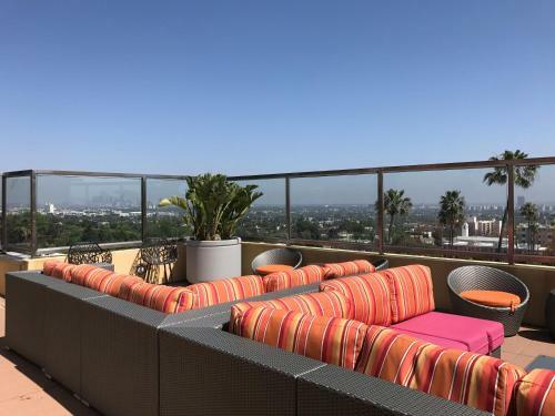 Apartamento Sunset Strip 1-bedroom With Balcony, Pool And Views