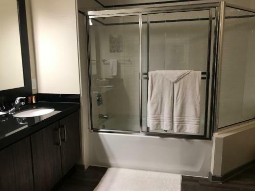 Apartamento Sunset Strip 1-bedroom With Balcony, Pool And Views