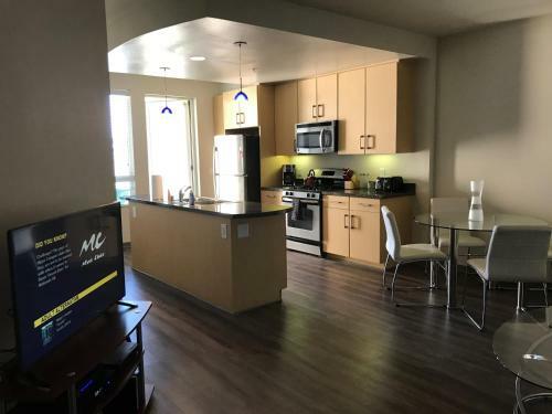 Apartamento Sunset Strip 1-bedroom With Balcony, Pool And Views