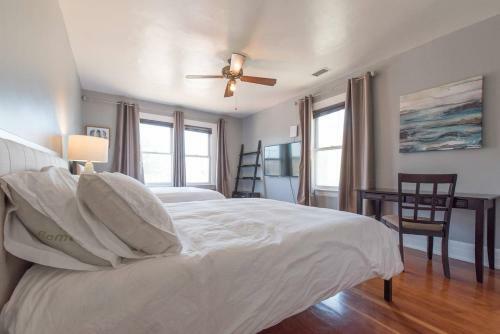 The Victorian 3 Bedroom Apartment 2.4