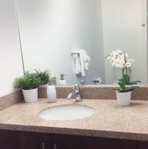 Apartamento High-rise City View Condo