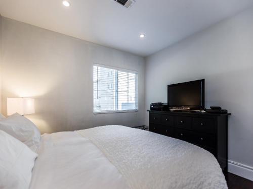 Irvine Apartment 09