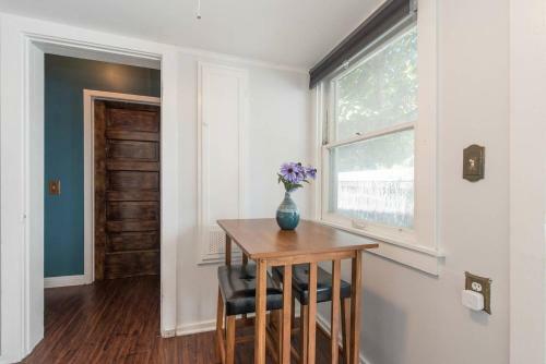 The Victorian Guest Suite 9.6