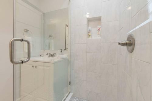 The Victorian Guest Suite 9.6