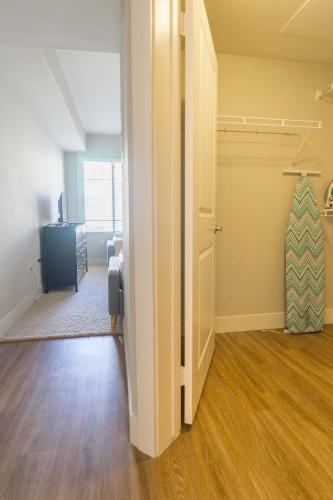 Westwood Apartment 3g84