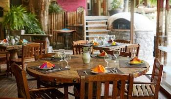 Hotel Meson De Leyendas