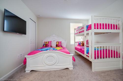 Villa H1672- Eight Bedroom Resort