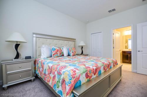 Villa H1672- Eight Bedroom Resort