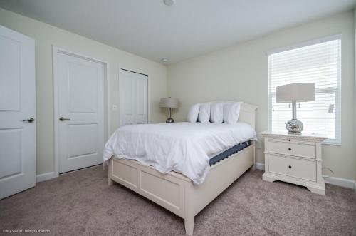 Villa H1672- Eight Bedroom Resort