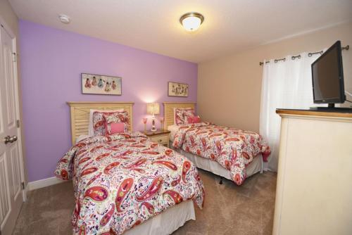 Five-bedroom Oakbourne Villa #5336