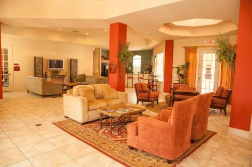 Four-bedroom Terrace Ridge Circle Villa
