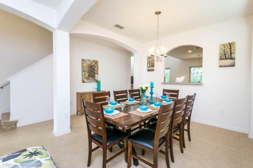 Villa 620 Orange Cosmos Blvd