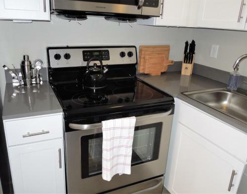 Apartamento Business Ready Modern Flat - Just Minutes From Kentucky Derby