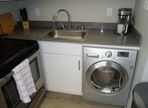 Apartamento Business Ready Modern Flat - Just Minutes From Kentucky Derby