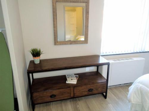 Apartamento Entertainment And Dining Just Steps Away!