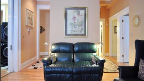 Downtown Quaint Old Louisville Area Two Bedroom Two Bath Condo