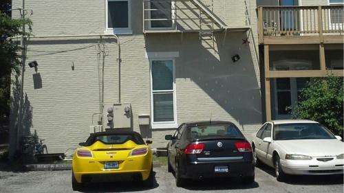 Downtown Quaint Old Louisville Area Two Bedroom Two Bath Condo