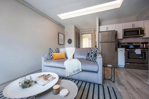 Apartamento Downtown Convenience With Breathtaking Rooftop Views!