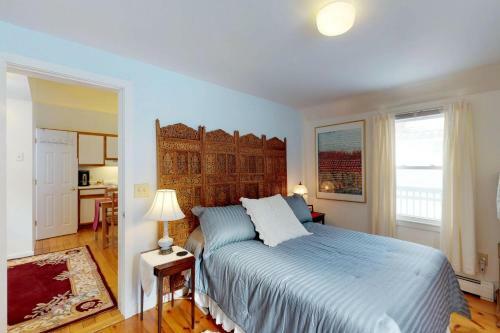 Pleasant Street 31 Unit C
