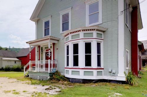 Charming Victorian - 1st Floor
