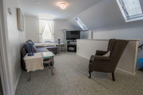 Pleasant Street 31 Unit A