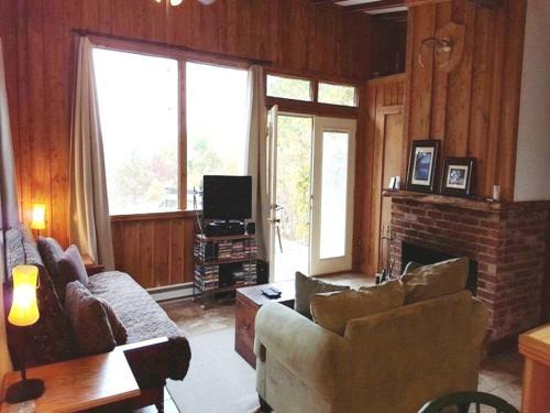 Valley View House