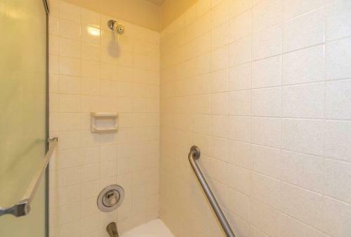 Apartamento Island Sands #206 Condo