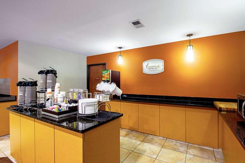 Hotel Mainstay Suites