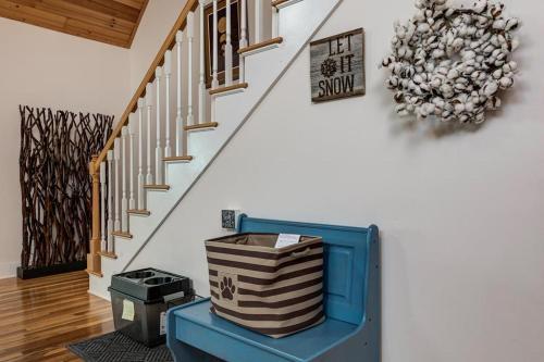 Blue Ridge Barkway Home