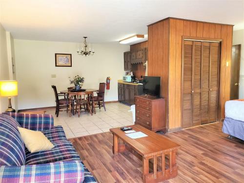 Hotel Meadowlark Motel