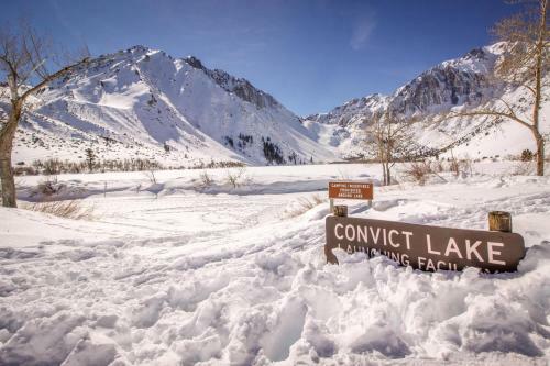 Mammoth Ski & Racquet 124