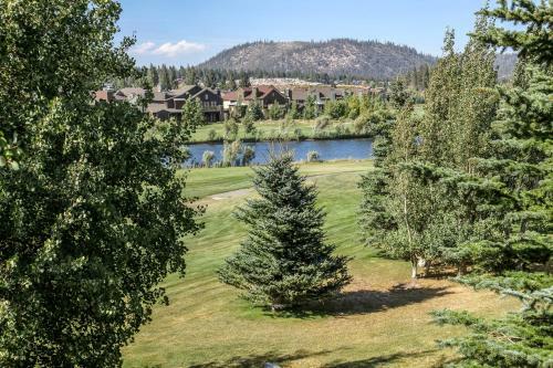 Snowcreek V #714 Townhouse