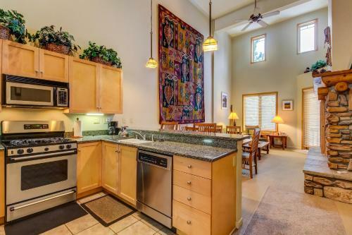 Mammoth Green Condos