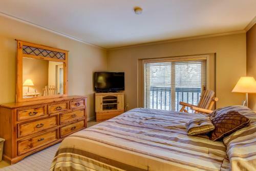 Mammoth Green Condos
