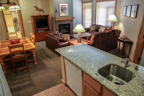 Apartamento Sunstone #322 Condo