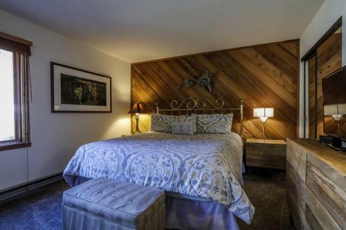 Snowcreek 271 Townhouse