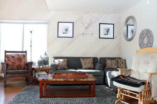 Amazing Mammoth Retreat With Views