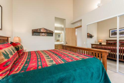 Snowcreek # 892 - Phase V