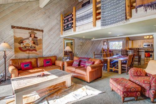 Snowcreek 233