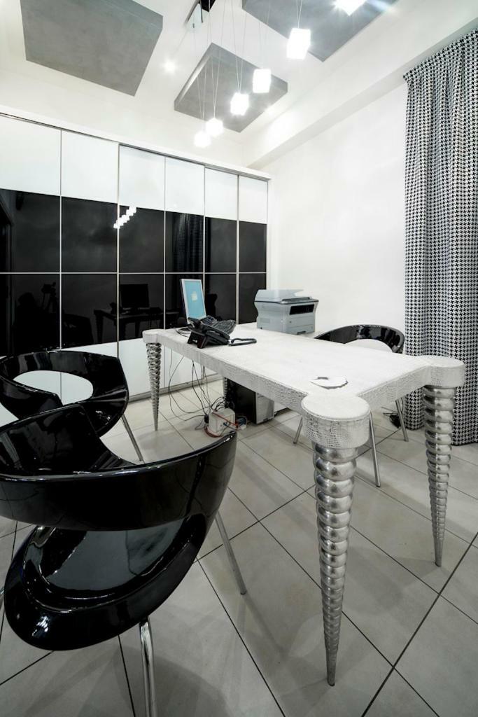 Atmosphere Suite Hotel