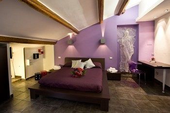Albergue Chroma Tria