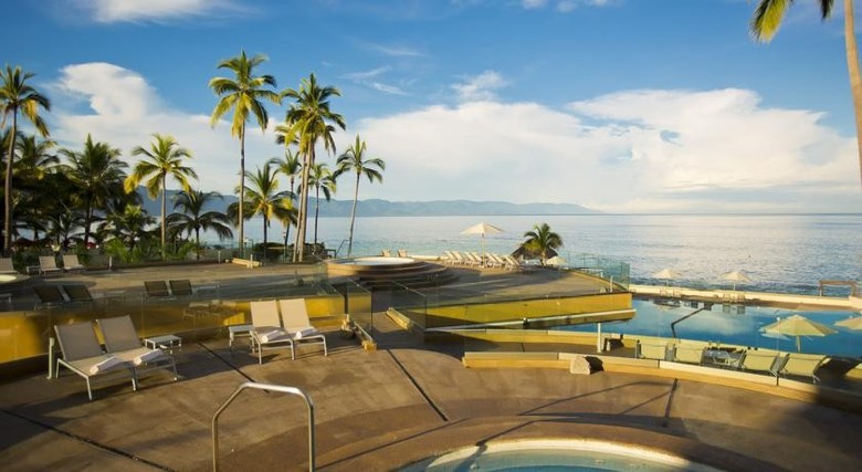 Hotel Sunset Plaza Beach Resort & Spa